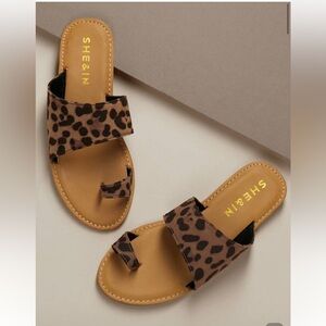 Leapard print sandals